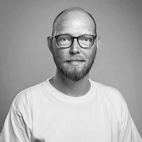 brudeparret danser brudevalsen foran alle gæsterne